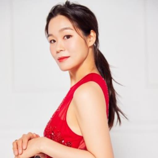 Esther Yoo Tickets | Classical Concerts 2026–2027